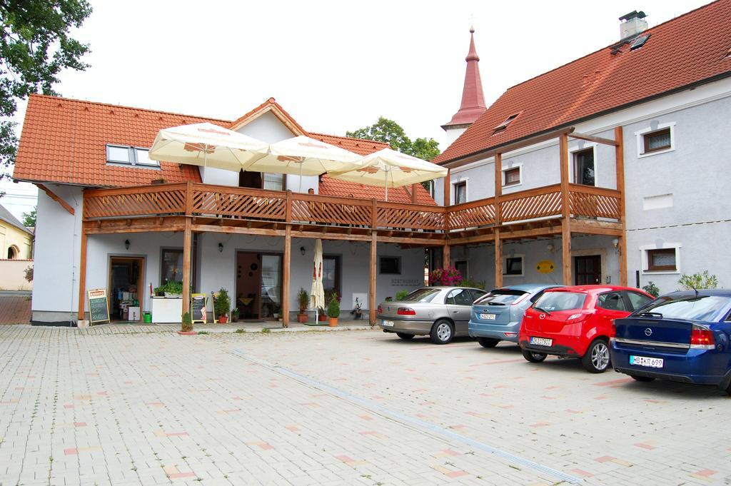Pension U Dubu Frantiskovy Lazne Bagian luar foto
